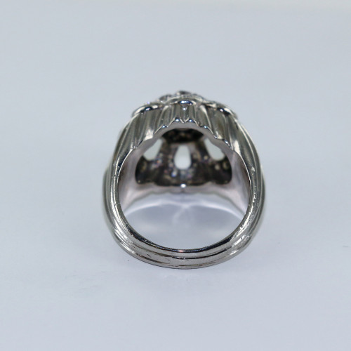 Bague "fleur" en platine et diamants