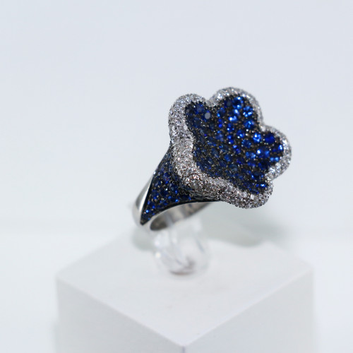 Bague "fleur" saphirs et diamants