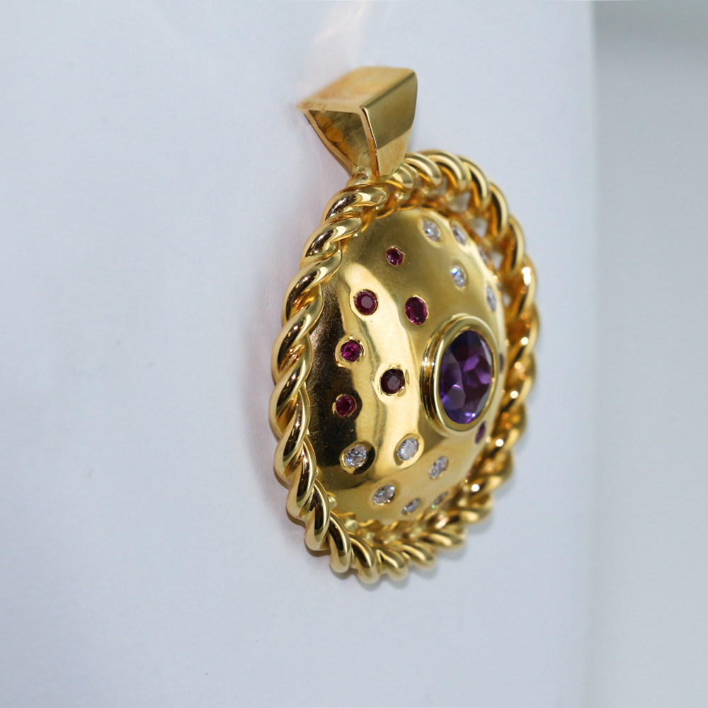 Pendentif "Bouclier"