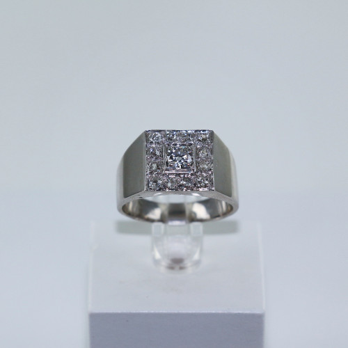 Chevalière or gris et diamants