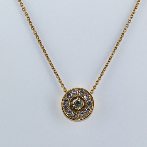 Collier "cible" et diamants