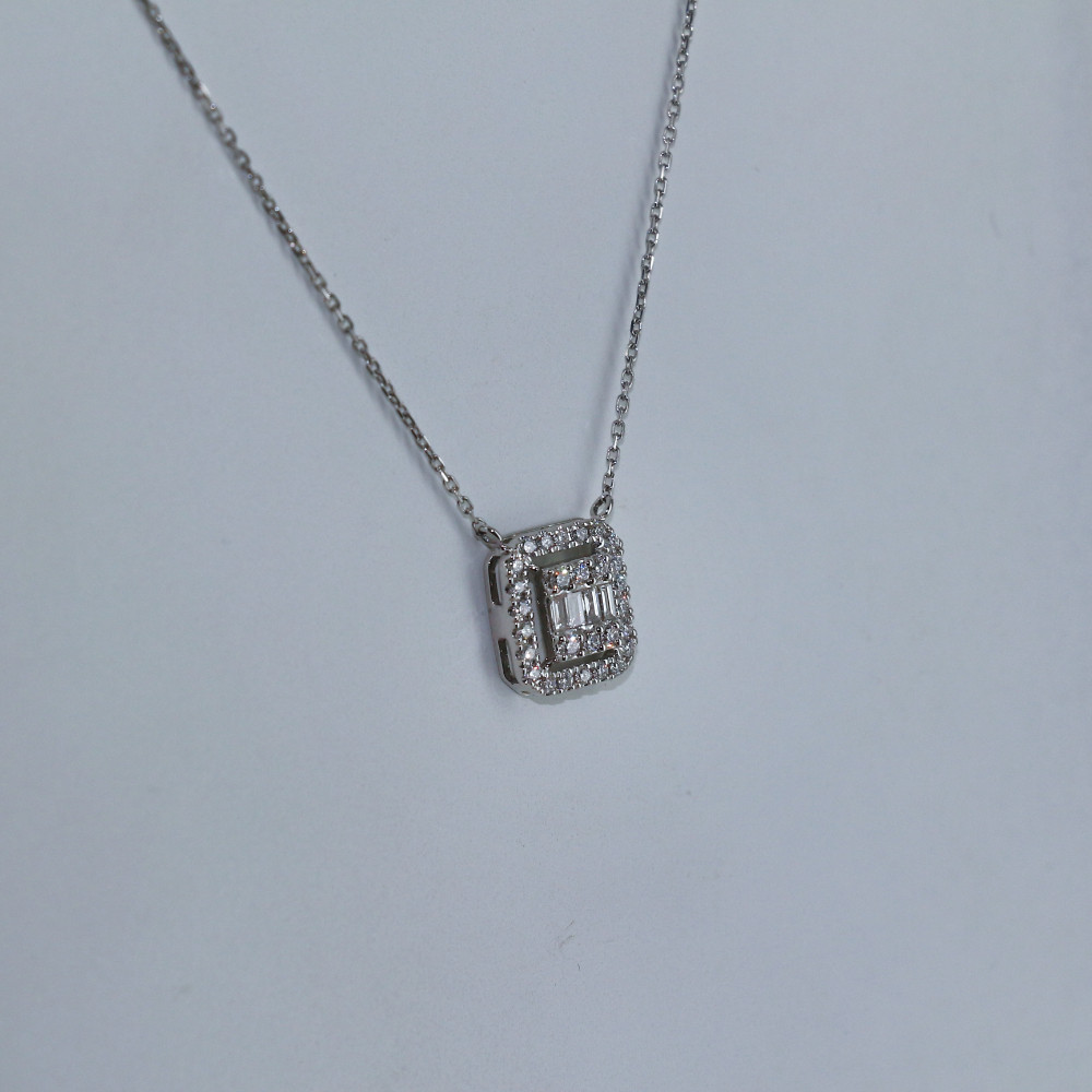 Collier diamants carré