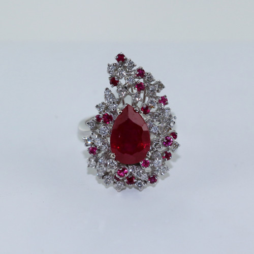 Bague rubis et diamants