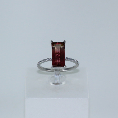 Bague fine tourmaline rectangle et diamants