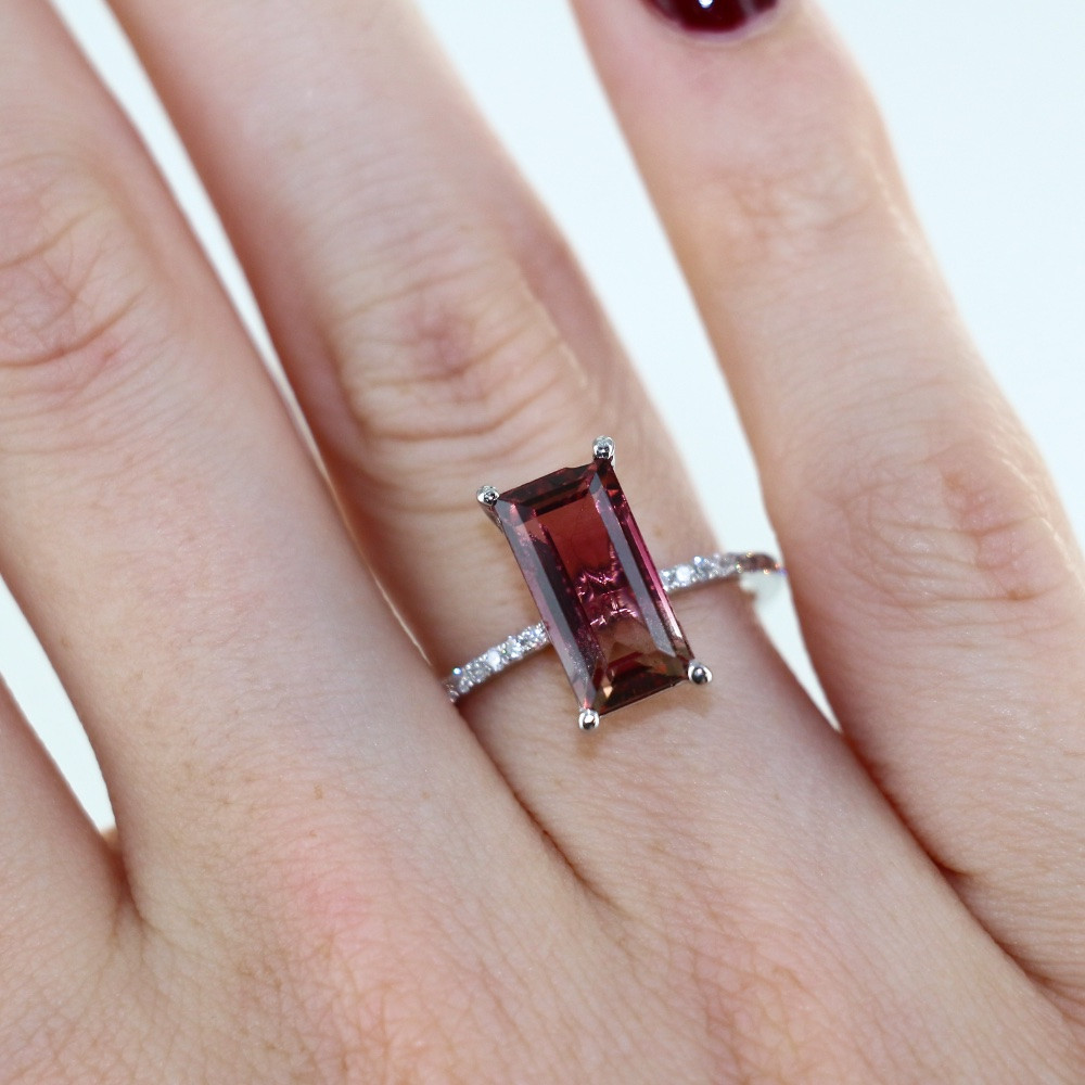 Bague fine tourmaline rectangle et diamants