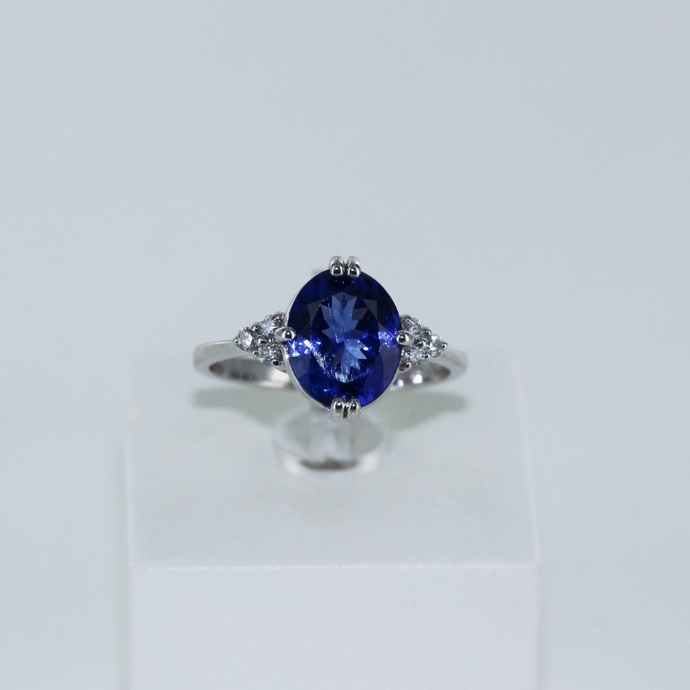 Bague fine tanzanite et diamants