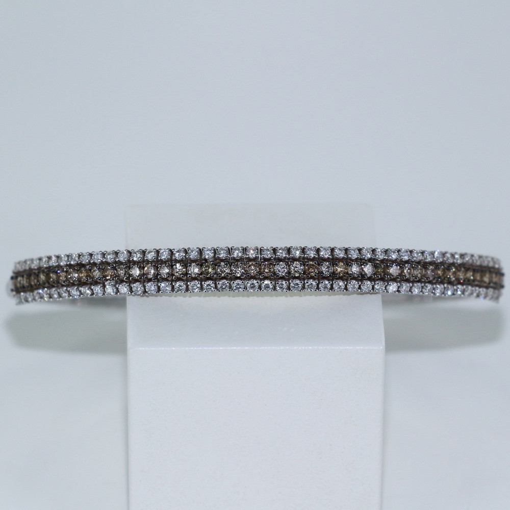 Bracelet jonc en diamant